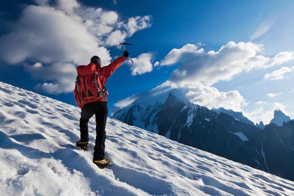 Quels sont les bienfaits qui découlent d'un stage d'alpinisme ?